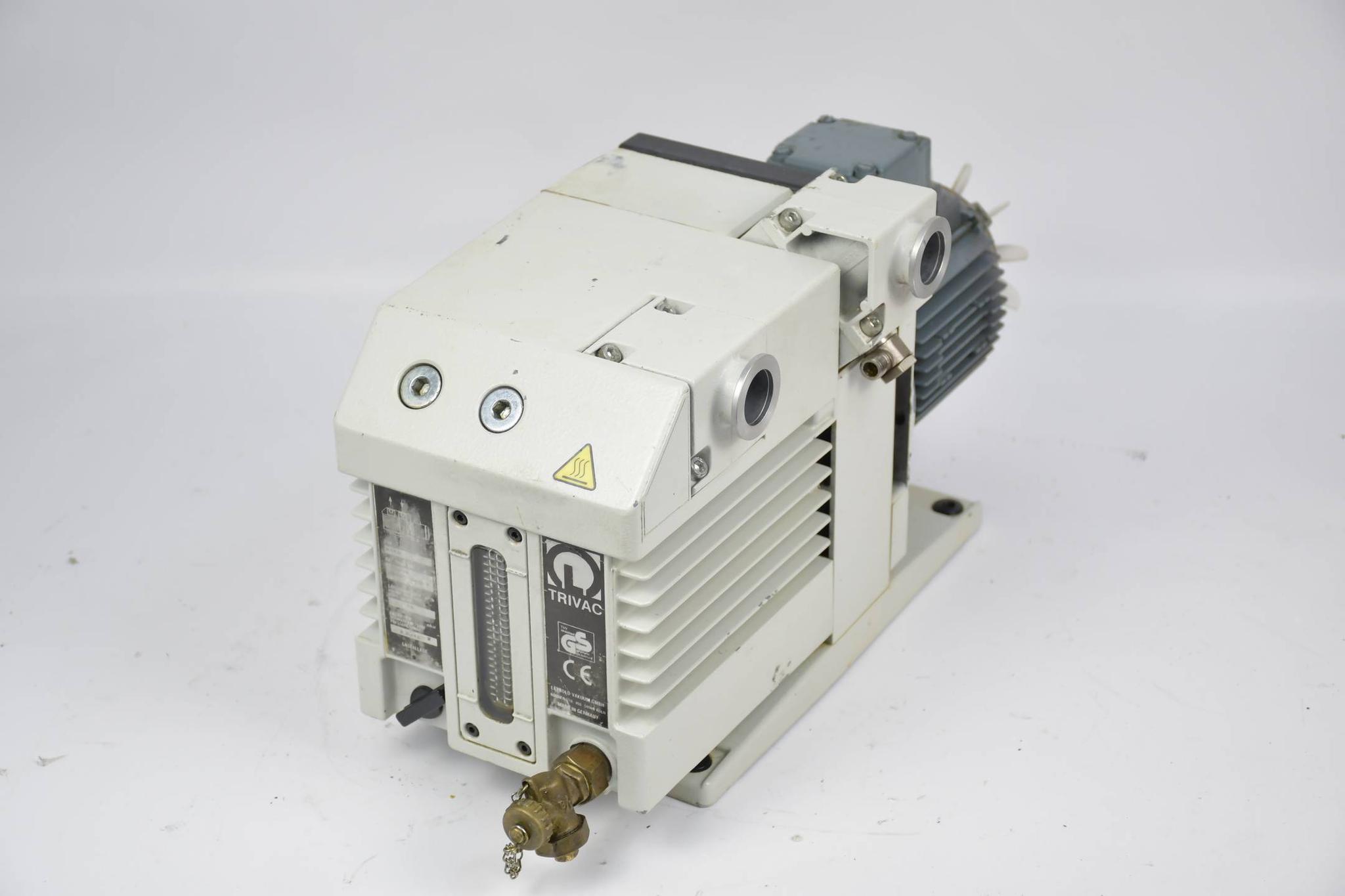 Produktfoto 1 von Leybold Trivac Vakuumpumpe S16B Inkl. AEG 3-Phasenmotor AM71FY4 IMB14