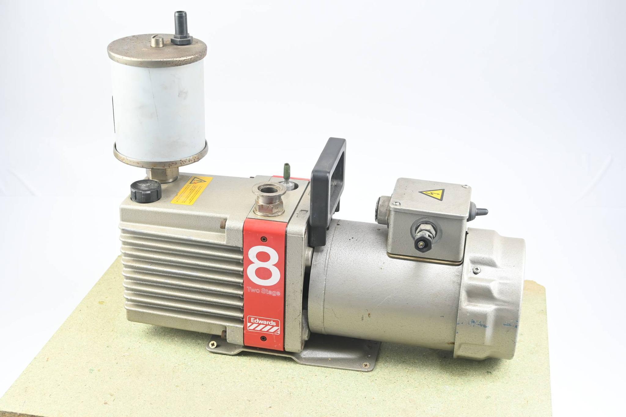 Produktfoto 1 von GEC AC-Motor BS 2212 ( BS2212 ) inkl. Edwards Vakuumpumpe E2M8