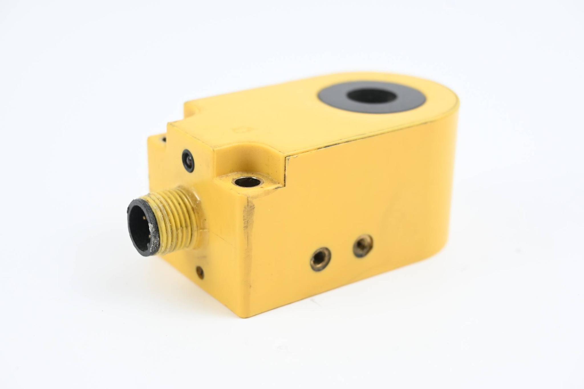 Turck Induktiver Sensor Bi10R-W30-DAP6X-H1141/S204