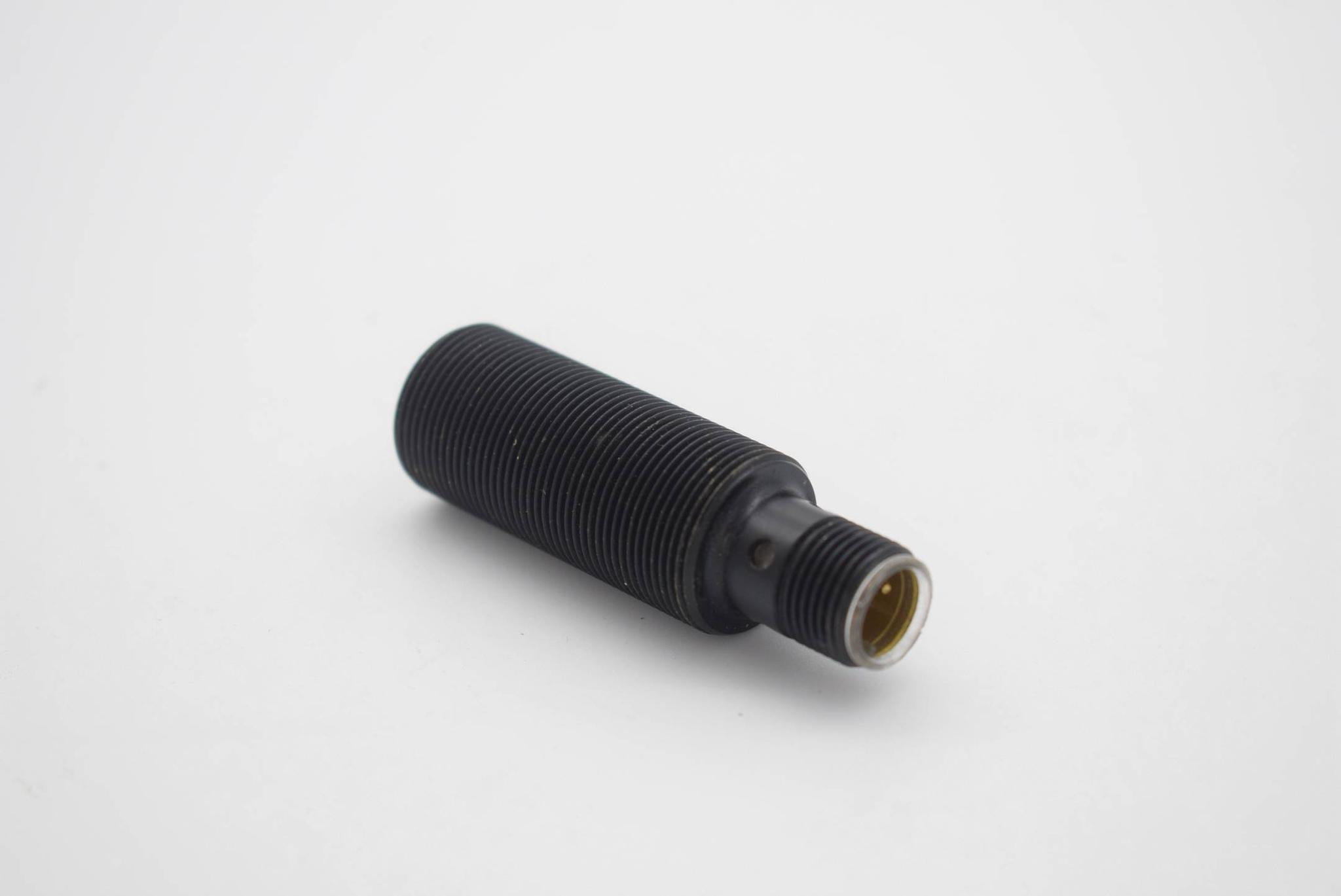 Produktfoto 1 von Balluff induktiver Sensor BES M18MG-PSC12A-S04G-W ( BES03YW )