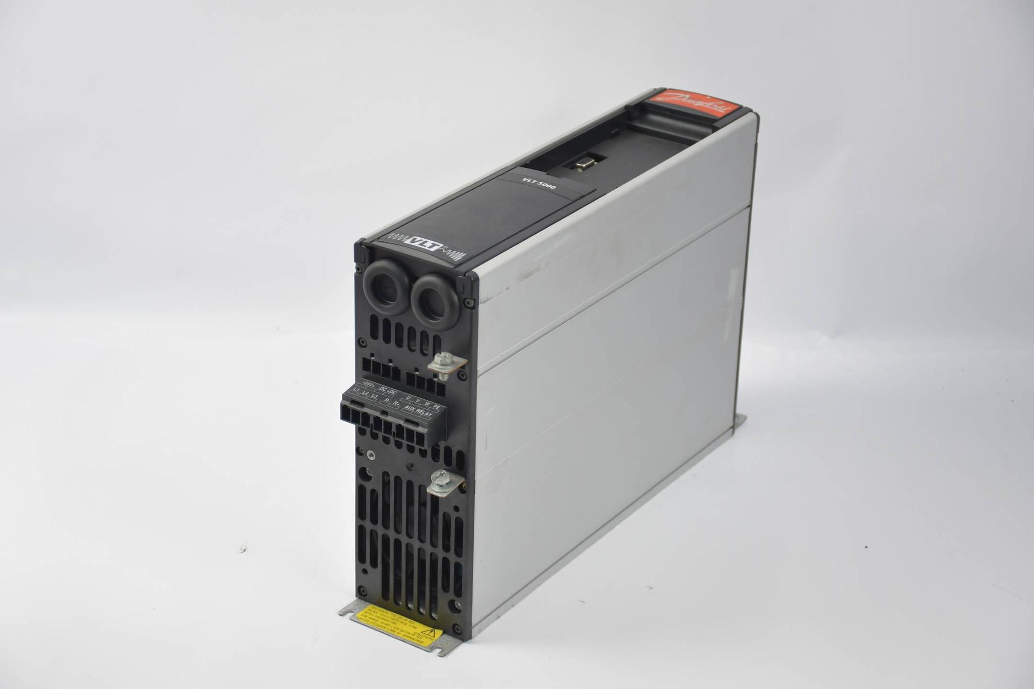 Produktfoto 1 von Danfoss VLT® VLT5000 VLT5002PT5BSTR3D0F00A00C0 ( 175Z0037 )