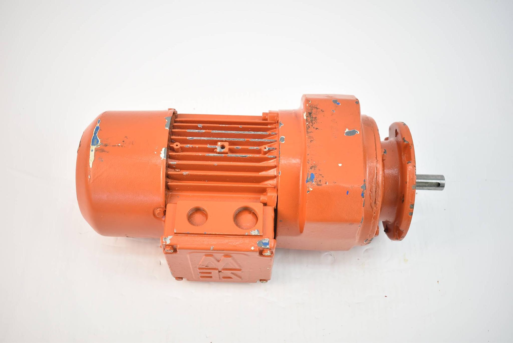 Produktfoto 2 von SEW eurodrive 3-Phasen-Motor RF302D63L2B03 ( 0,37kW 2700r/min. 50Hz )