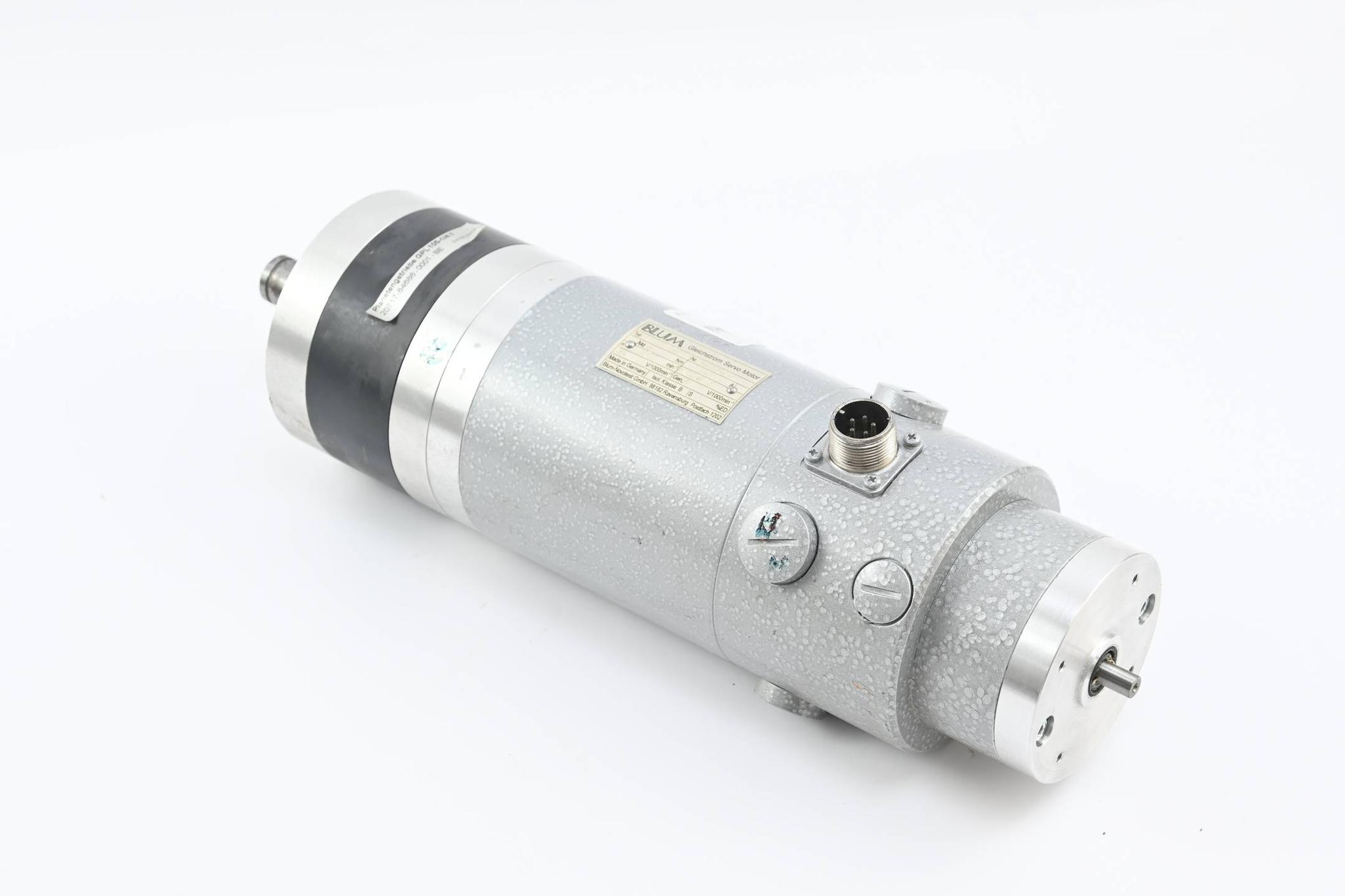 Produktfoto 1 von Blum Gleichstrom Servo Motor P1000 IP55 inkl. Planetengetriebe GPL 105-1/4:1