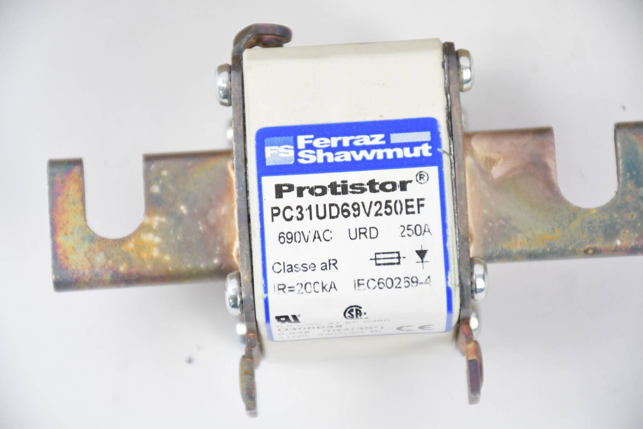 Produktfoto 1 von Ferraz Shawmut Sicherungen Protistor PC31UD69V250EF 3Stk.