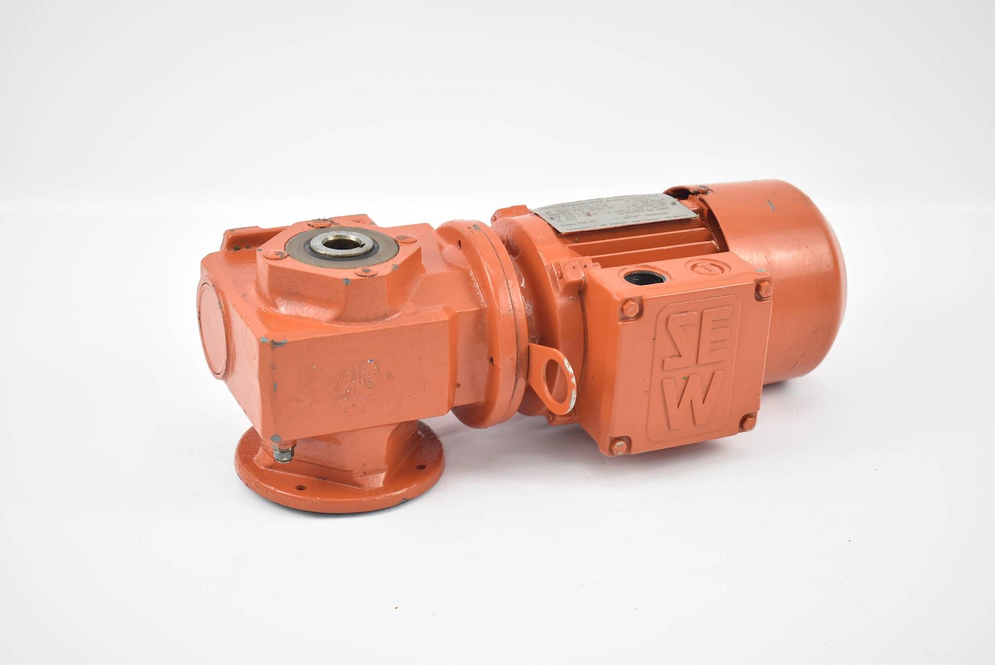 Produktfoto 1 von SEW Eurodrive Getriebemotor SAF37 DT63N4/2B03 ( SAF37DT63N4/2B03 ) 0,15kW