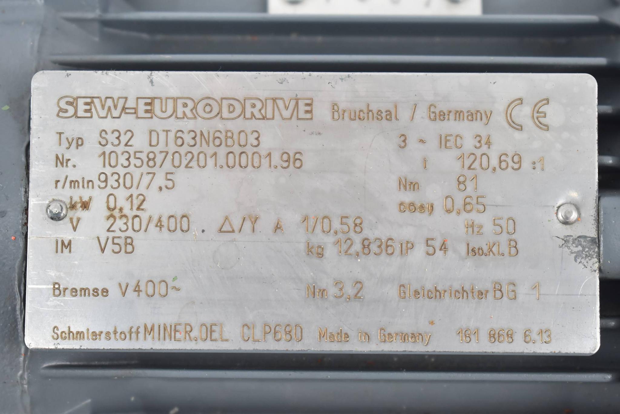 Produktfoto 2 von SEW Eurodrive Getriebemotor S32 DT63N6B03 ( S32DT63N6B03 ) 0,12kW 930r/min.