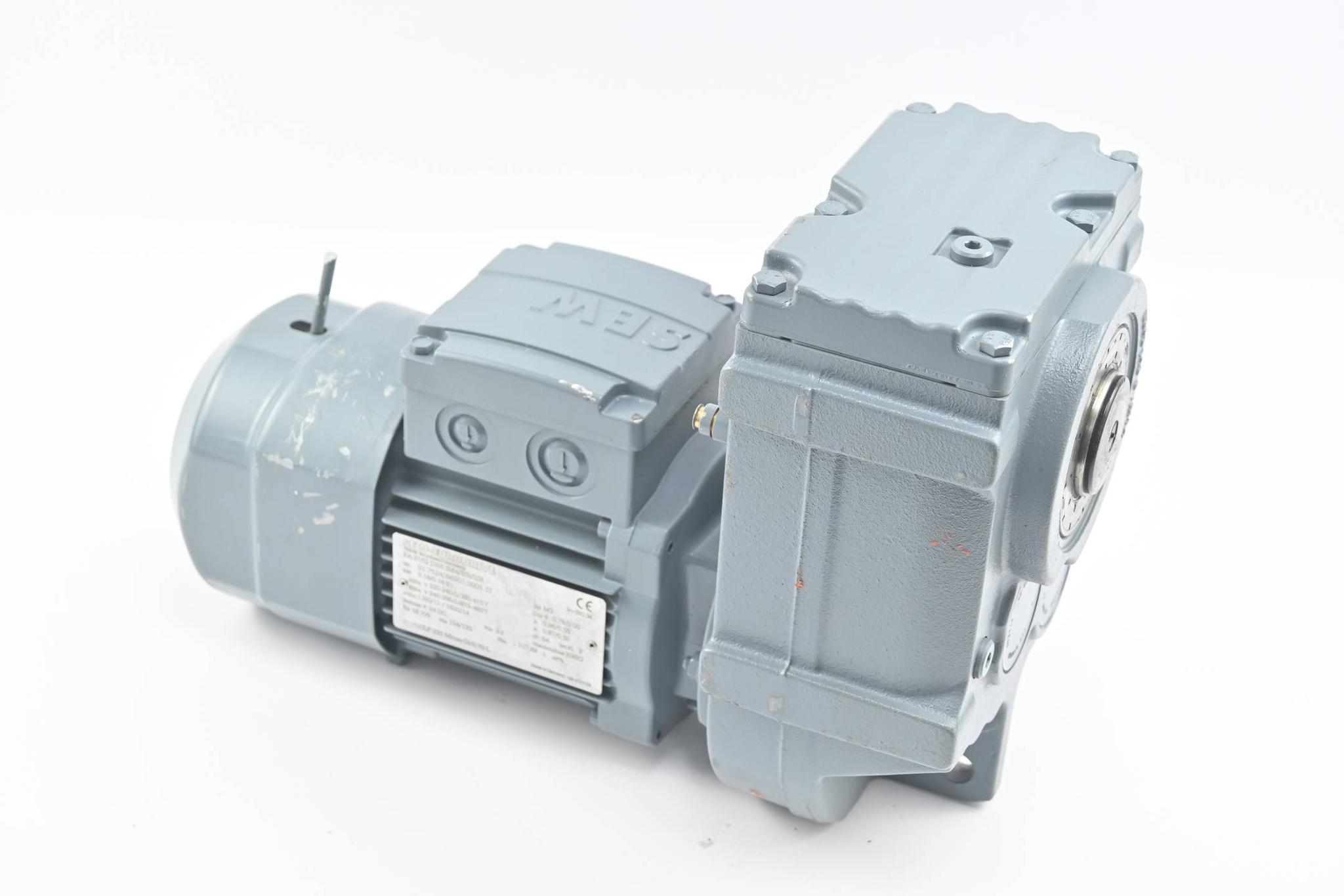 Produktfoto 1 von SEW Eurodrive Getriebemotor FA37/GDR63M4/BR/HR ( FA37/G DR63M4/BR/HR )