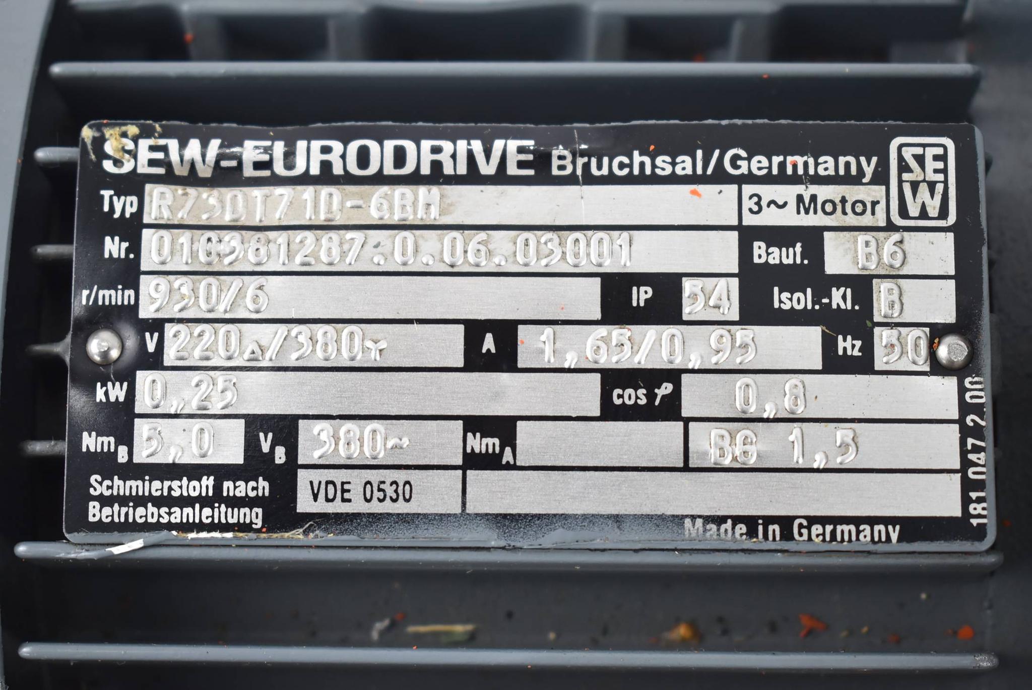 Produktfoto 2 von SEW Eurodrive Getriebemotor R73 DT71D-6BM ( R73DT71D-6BM ) 0,25kW 930U/min.