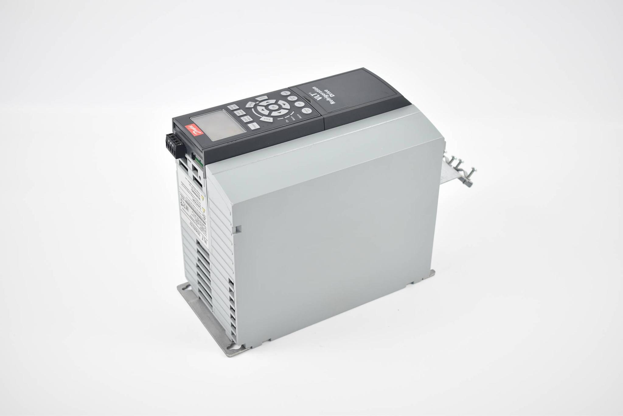 Produktfoto 1 von Danfoss VLT Umrichter FC-103P5K5T4E20H1XGCXXXSXXXXAZBXCXXXXDX ( 134G2356 ) 5,5kW