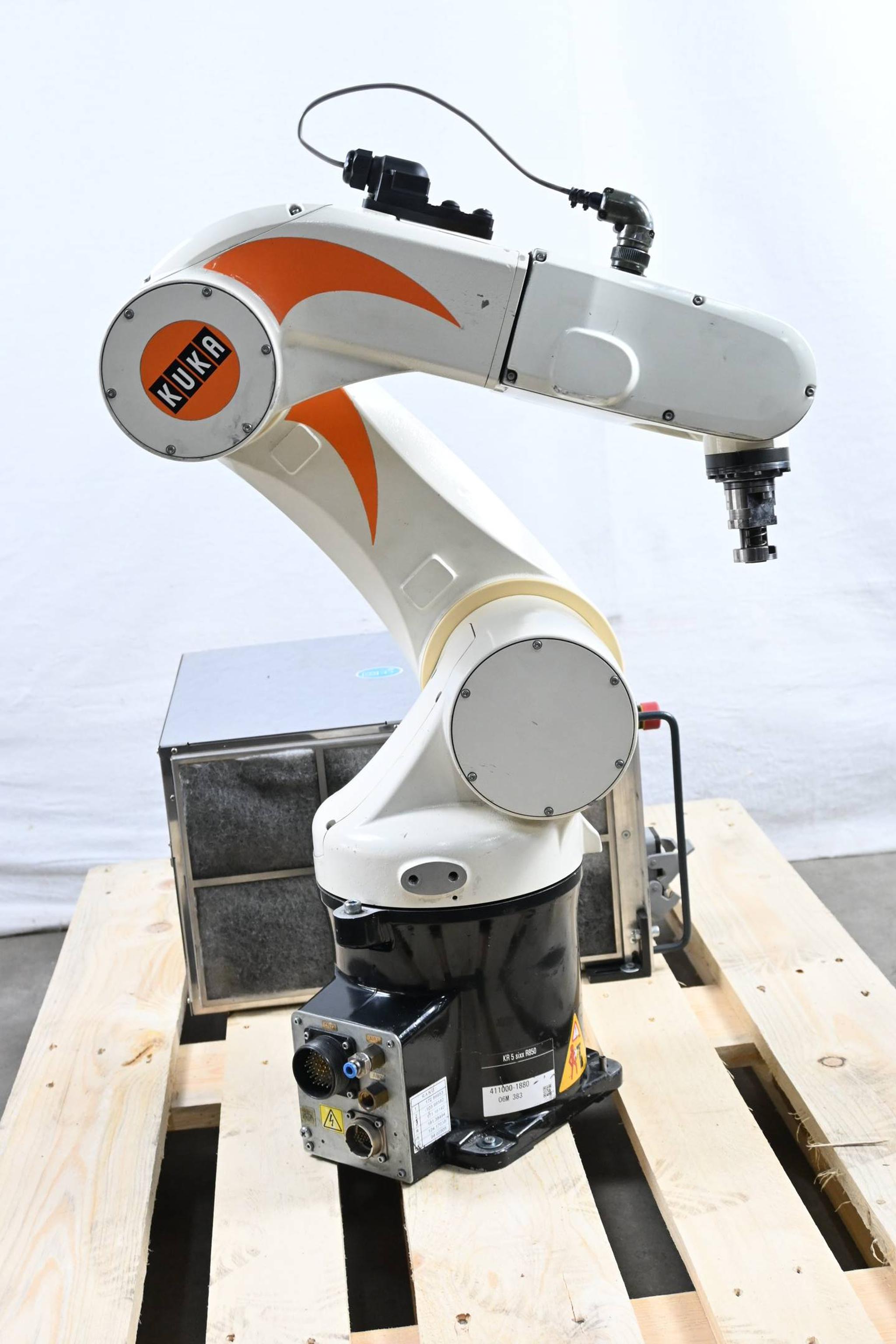 Produktfoto 5 von Kuka Roboter KR5 sixx R850 inkl. Schaltschrank KRC2sr + Bedienpanel 00-110-185