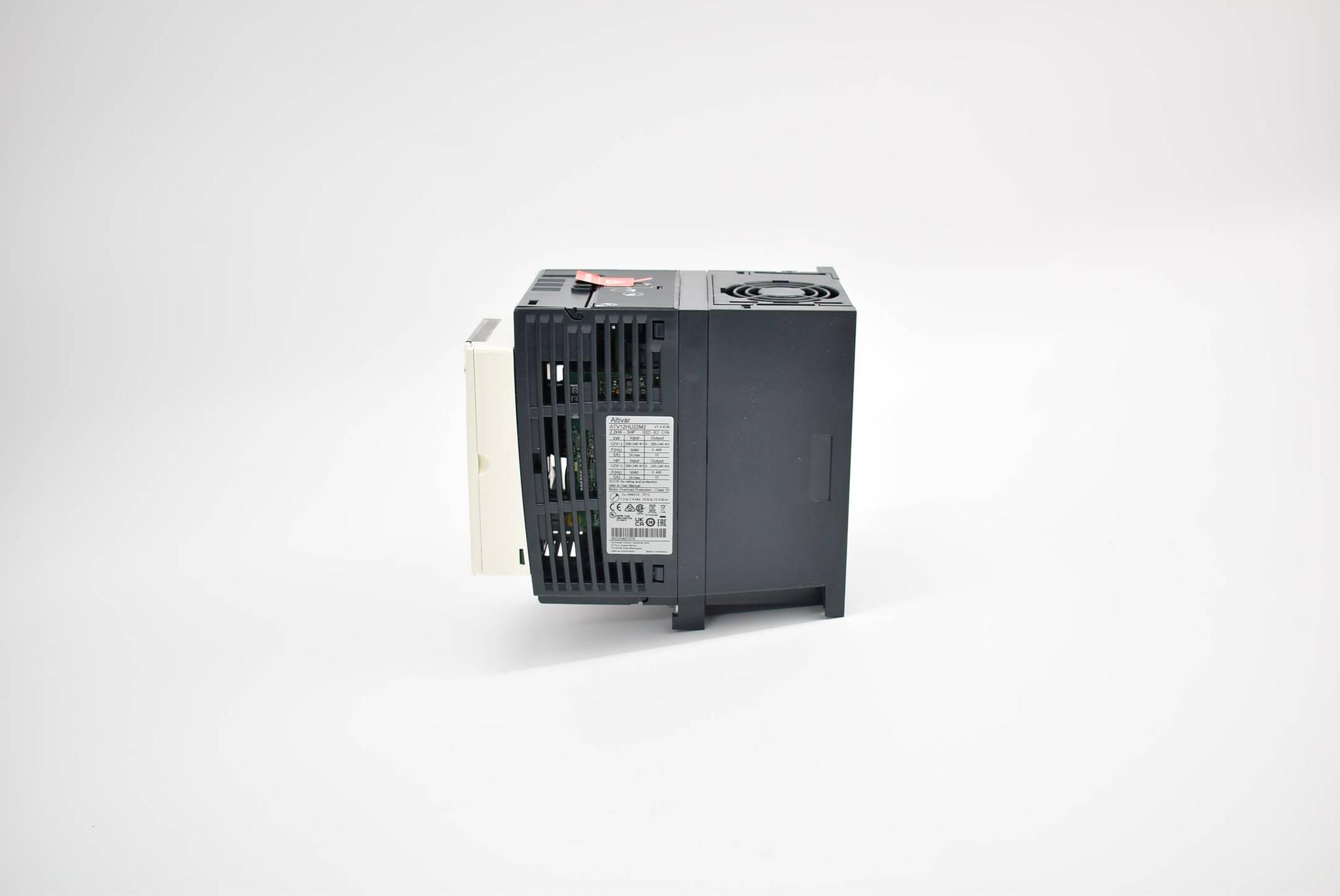 Produktfoto 2 von Schneider electric Altivar 12 Frequenzumrichter ATV12HU22M2 ( 007110 )