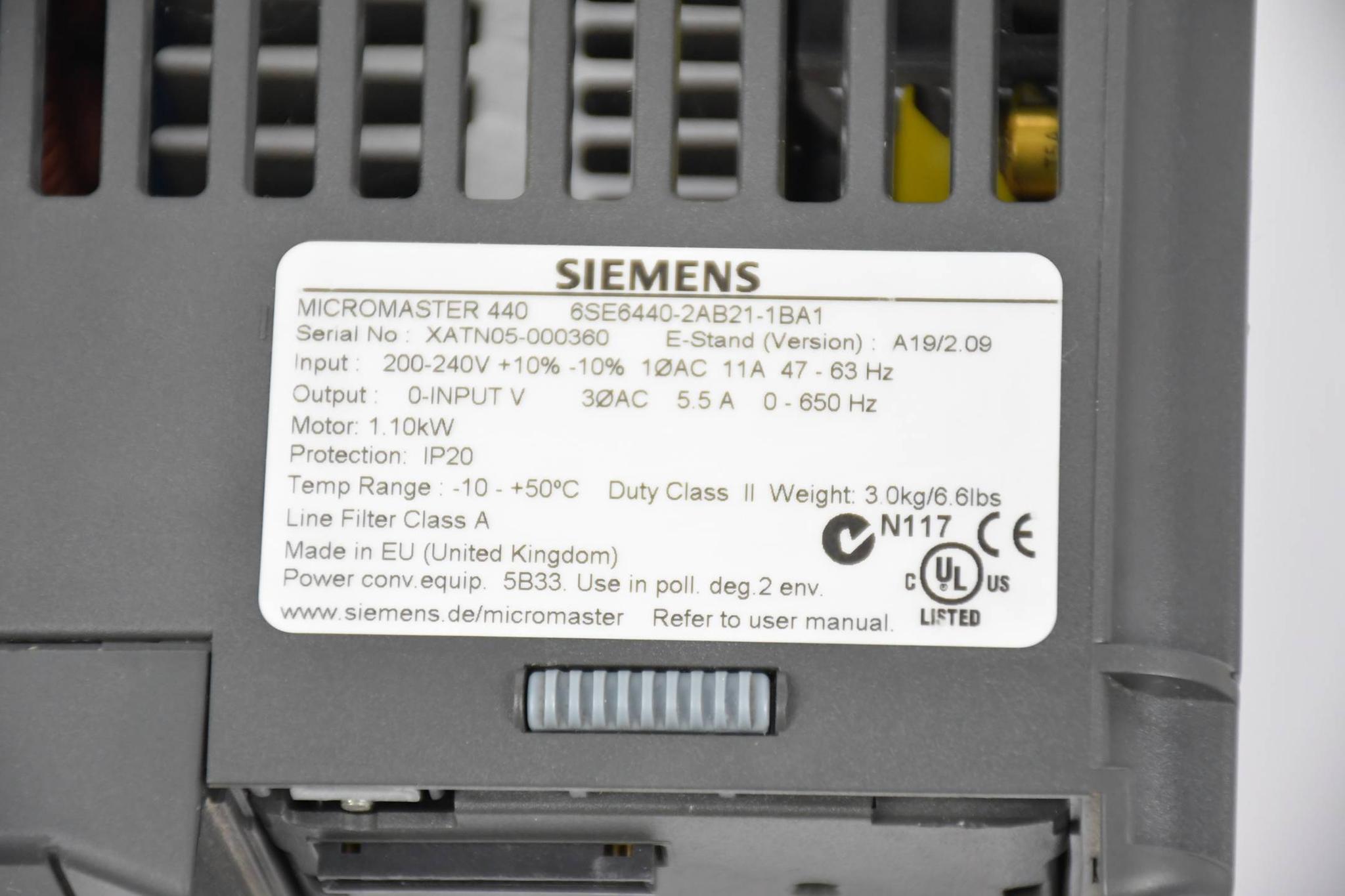 Produktfoto 3 von Siemens Micromaster 440 6SE6440-2AB21-1BA1 E A19/2.09 inkl. Kommutierungsdrossel