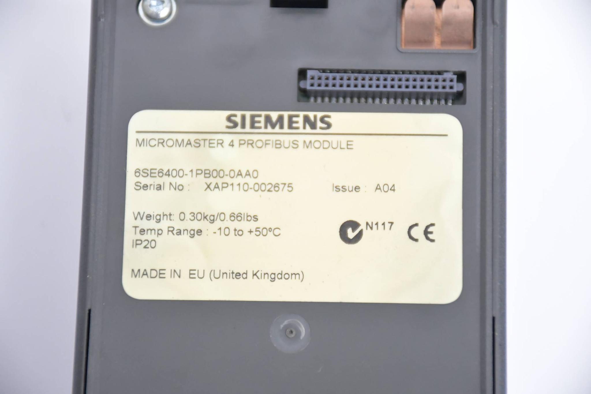 Produktfoto 4 von Siemens Micromaster 440 6SE6440-2AB21-1BA1 E E04/2.11 inkl. Kommutierungsdrossel