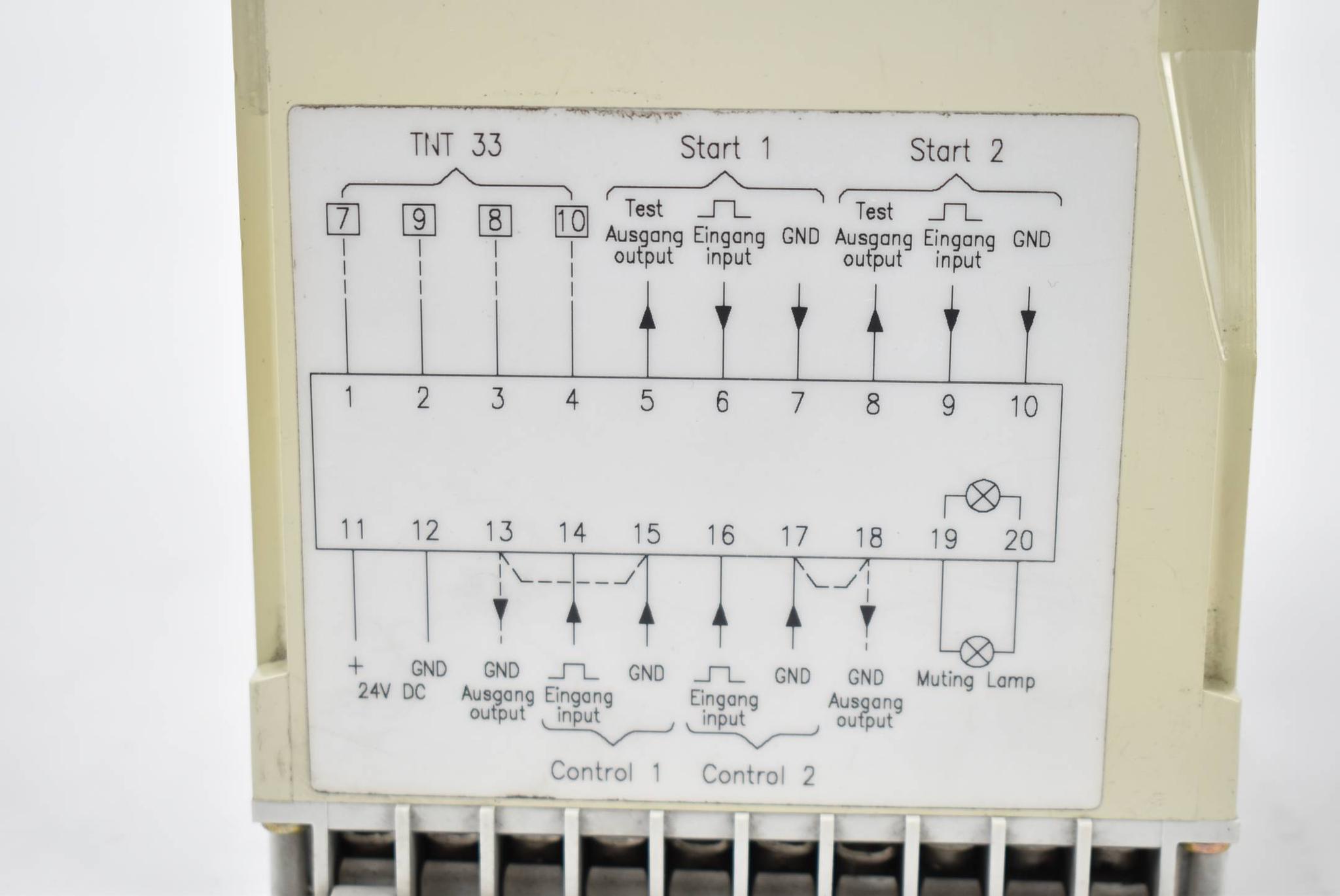 Produktfoto 2 von Leuze Safety Muting Controller SMC 33