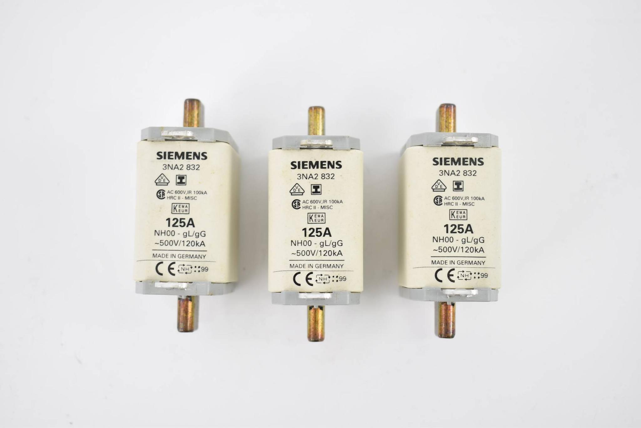 Produktfoto 1 von Siemens NH-Sicherungseinsätze 3 Stück 125A AC 500V 3NA2 832 ( 3NA2832 )