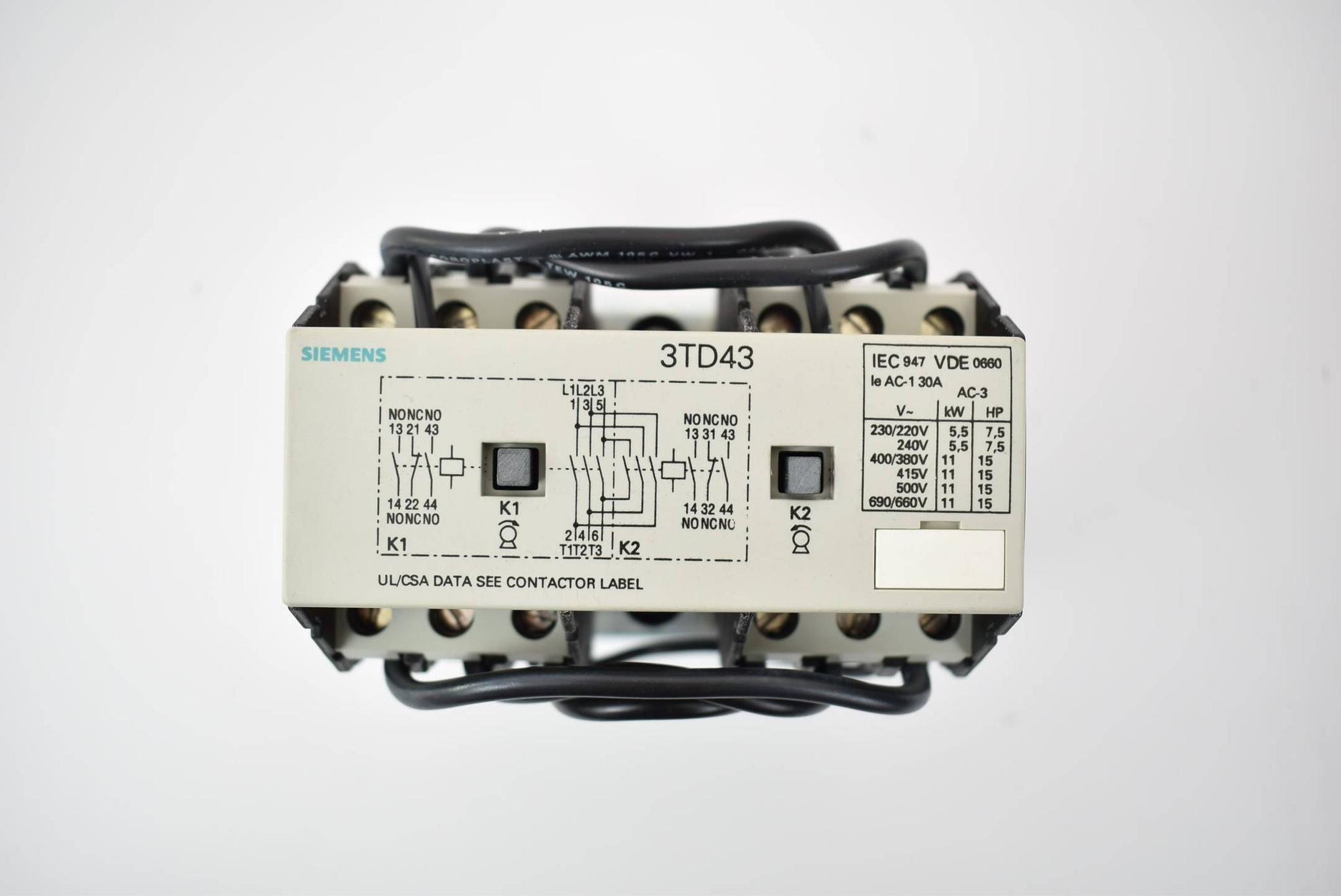 Produktfoto 1 von Siemens Wendestarter 24 V DC 3TD43 02-2BB4 ( 3TD4302-2BB4 )