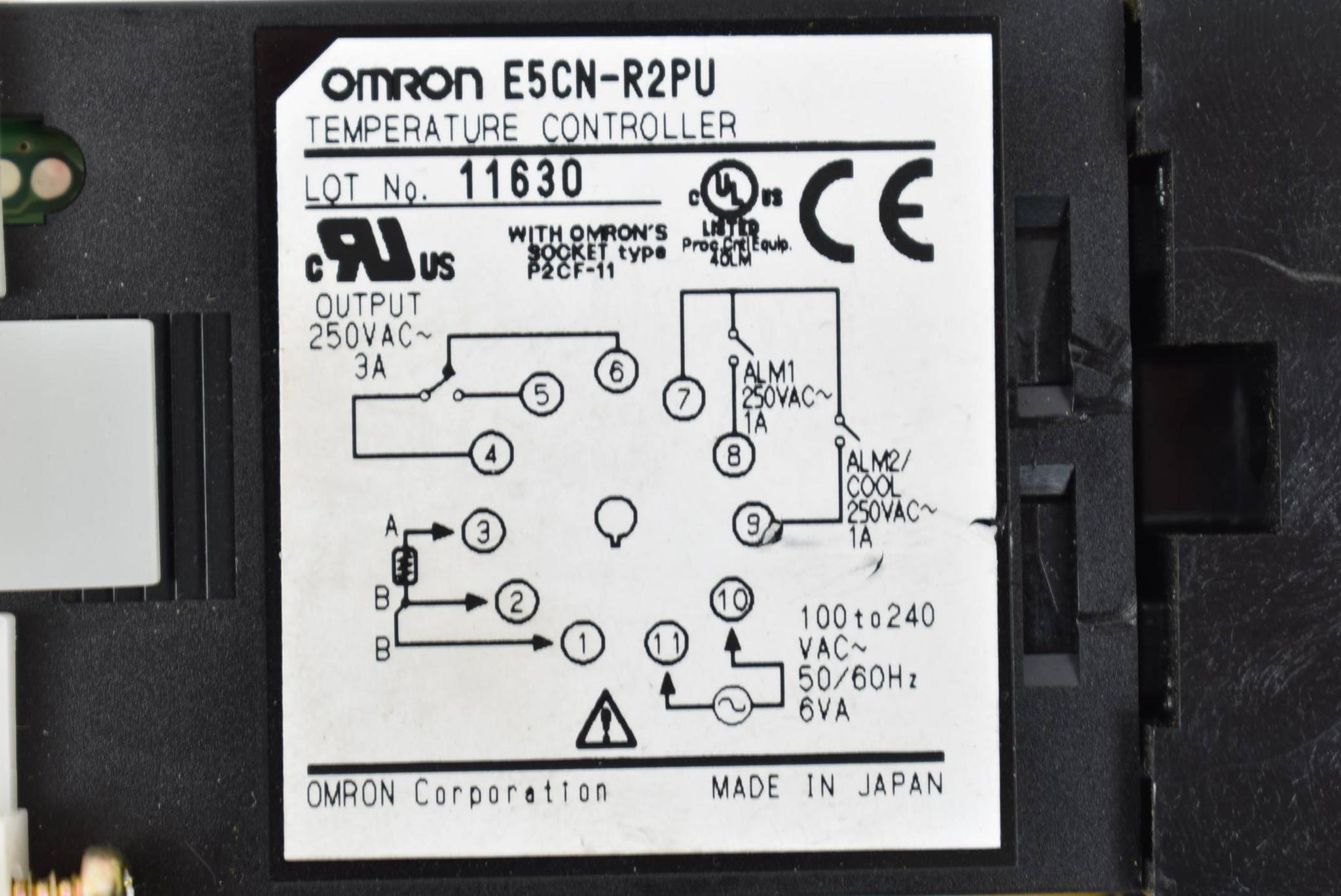 Produktfoto 4 von Omron Temperaturregler 100-240VAC 50/60Hz 6VA E5CN-R2PU inkl. Sockel P2CF-11-E