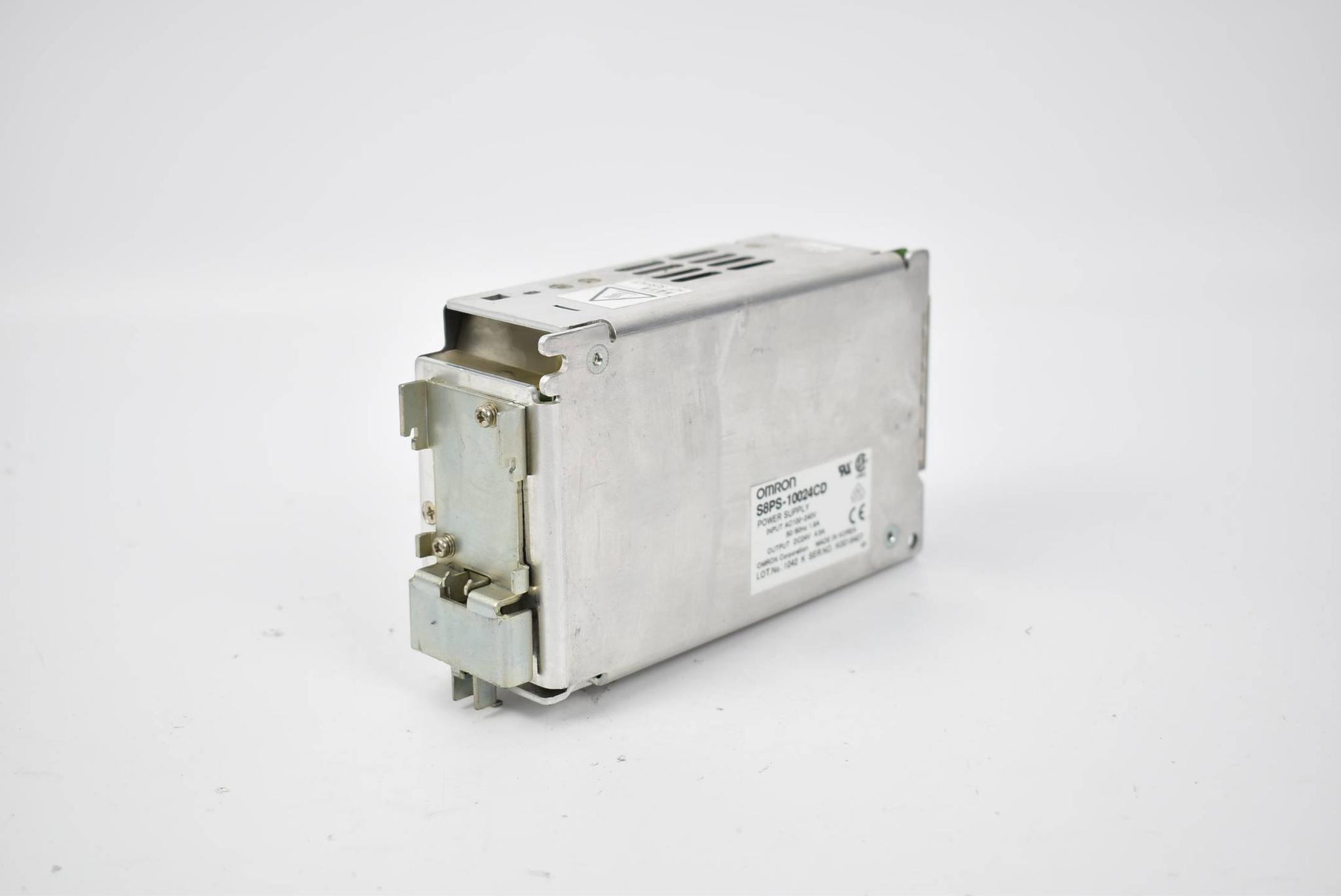 Produktfoto 1 von Omron Power supply In: AC100-240AC 50/60Hz 1,8A Out: DC24V 4,5A S8PS-10024CD