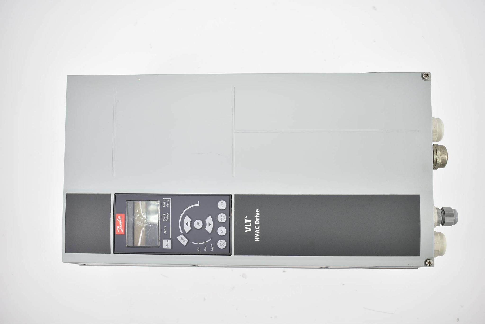 Produktfoto 2 von Danfoss VLT HVAC Drive FC-102P4K0T4E55H1XNXXXXSXXXXAXBXCXXXXDX ( 131B6770 )