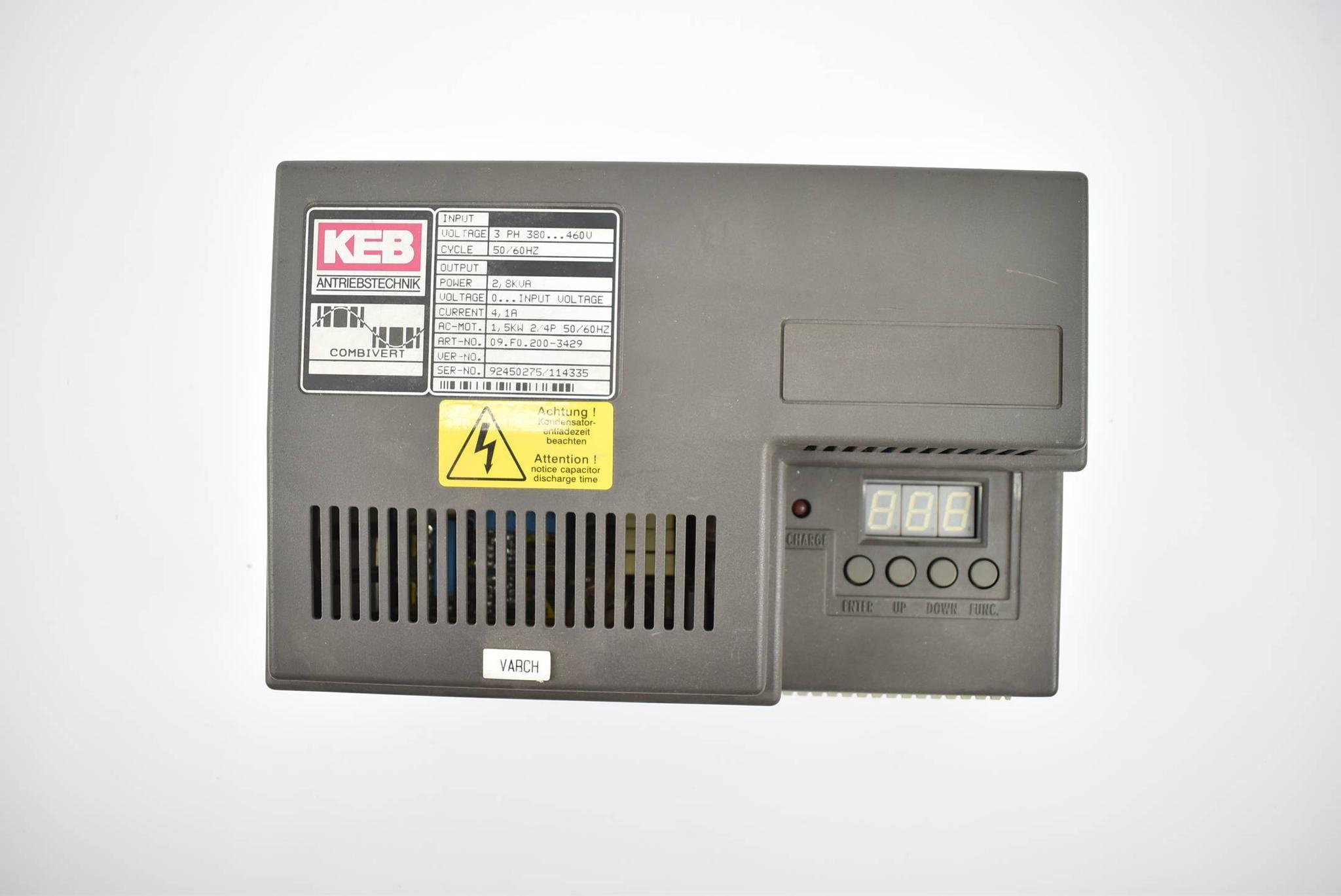 Produktfoto 2 von KEB combivert 09.F0.200-3429 ( 380-460V 50/60Hz 2,8KVA 4,1A 1,5kW )