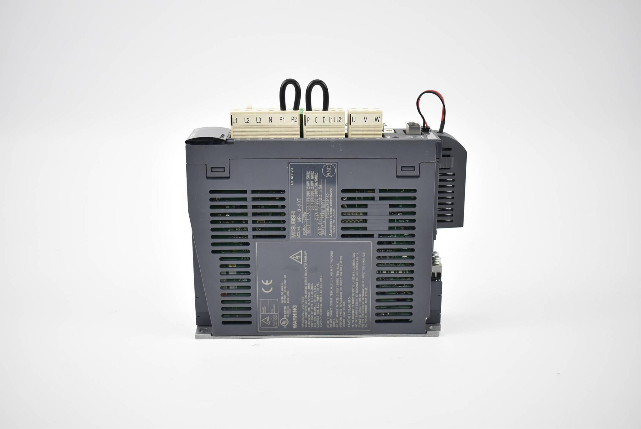 Produktfoto 2 von Mitsubishi Melservo MR-J3-20T ( 200W ) + PLC Batterie MR-J3BAT ( 3,6V 2000mAh )