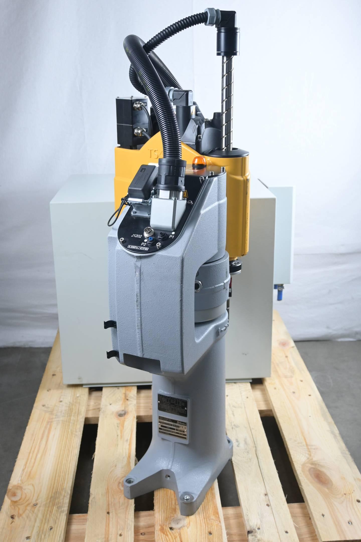 Produktfoto 5 von Stäubli Roboter TS40 F15/50WYB1/A/01 + Stäubli CS8C-TS40 + Epson Bedienpanel TP1