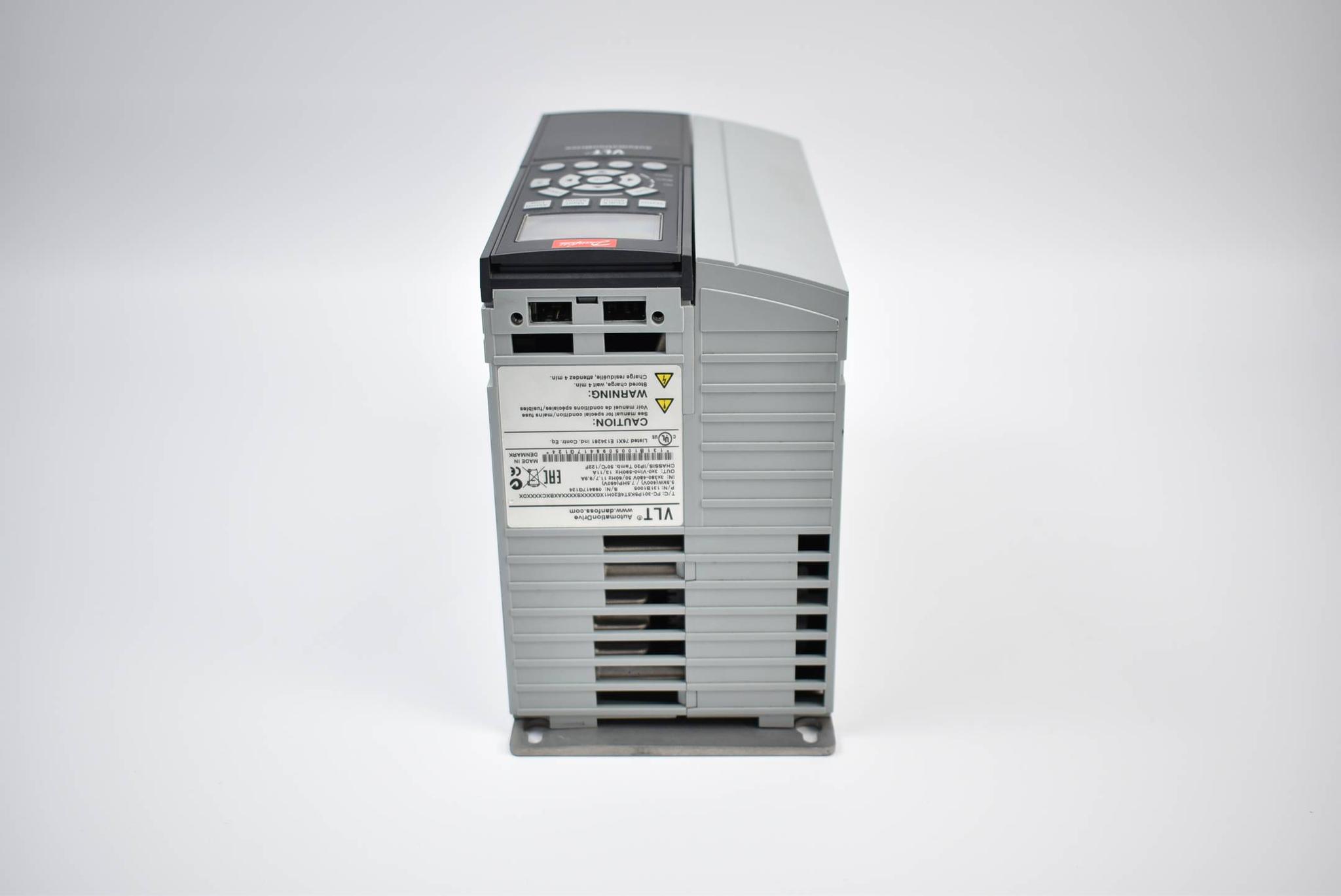 Produktfoto 2 von Danfoss VLT Frequenzumrichter FC-301P5K5T4E20H1XGXXXXSXXXXAXBXCXXXXDX (131B1005)