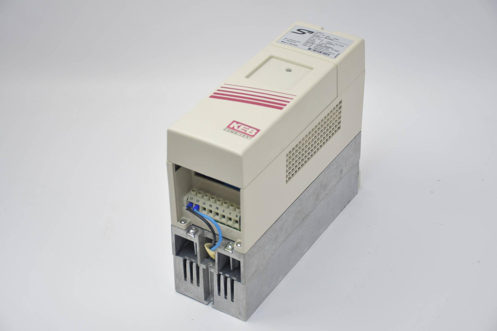 KEB Combivert S4 Frequenzumrichter 03S4D2A-3011