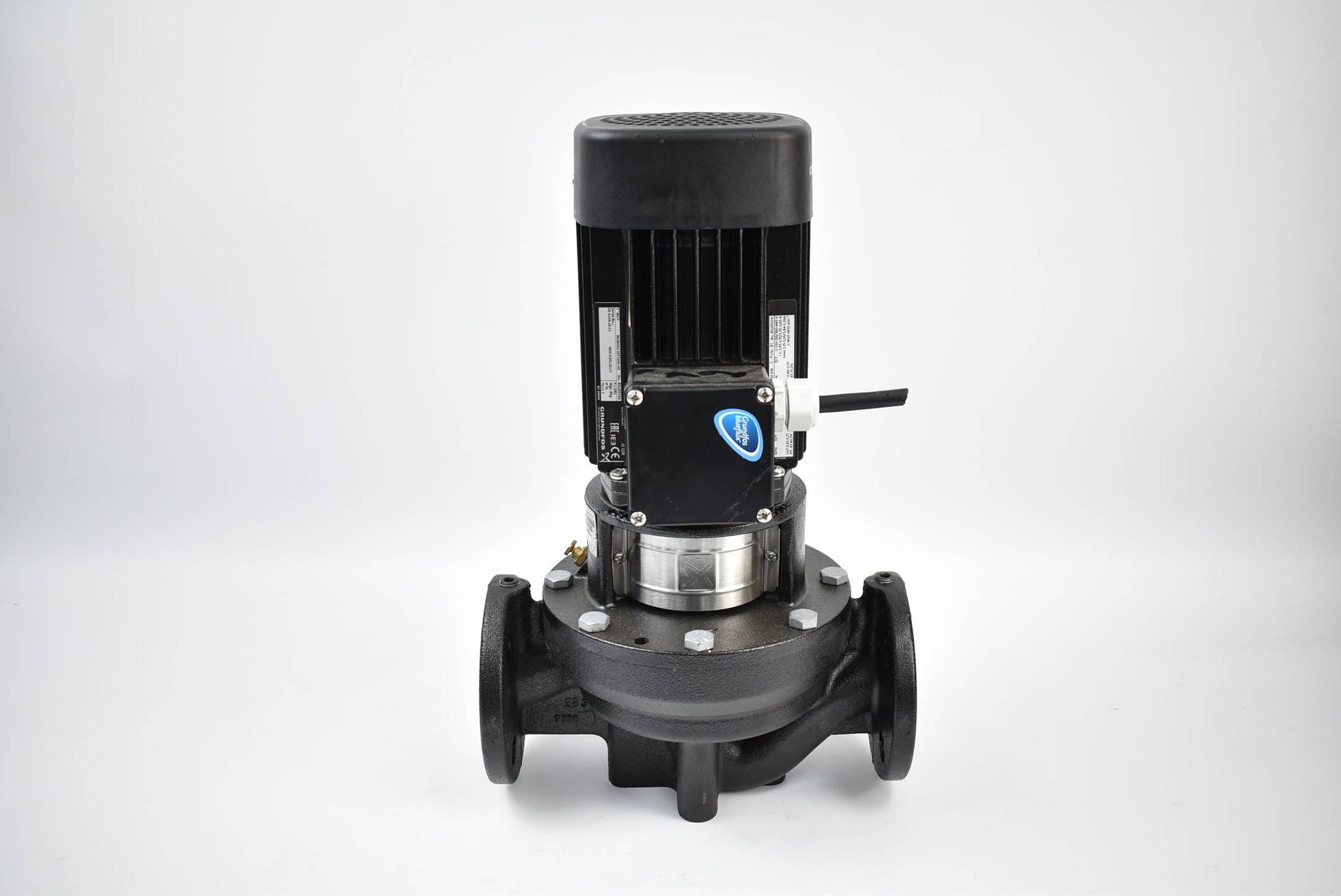 Produktfoto 2 von Grundfos Trockenläuferpumpe TP 32-230/2 A-F-A-BQQE ( A98278909P218050004 )