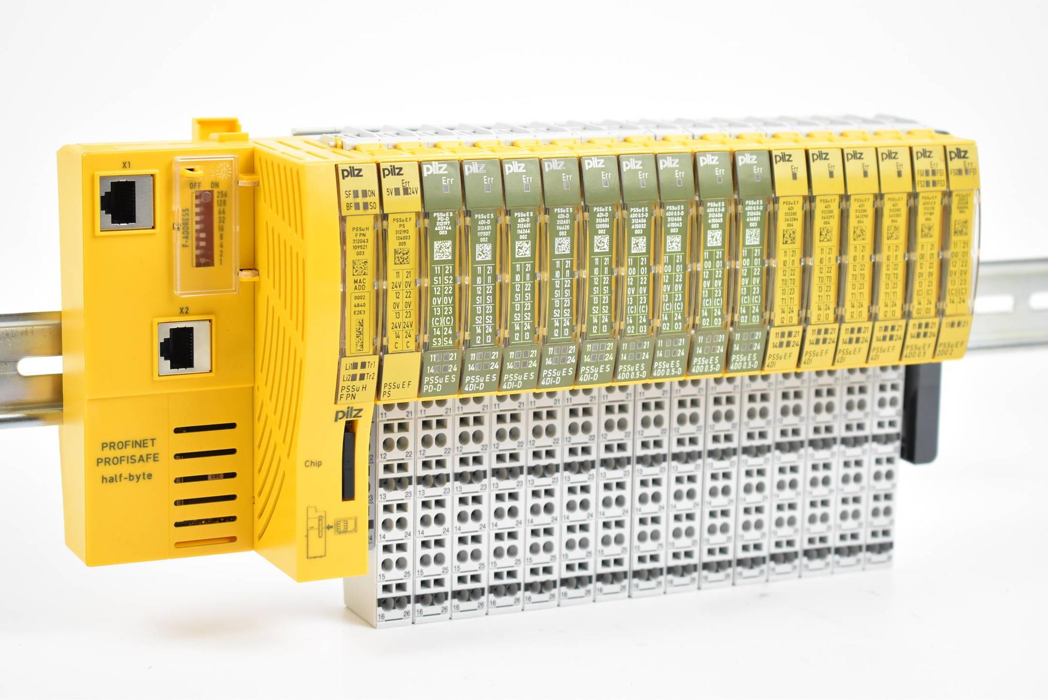 Pilz Steuerungssystem 312043 inkl. Digital Ein-/ Ausgabe Standard