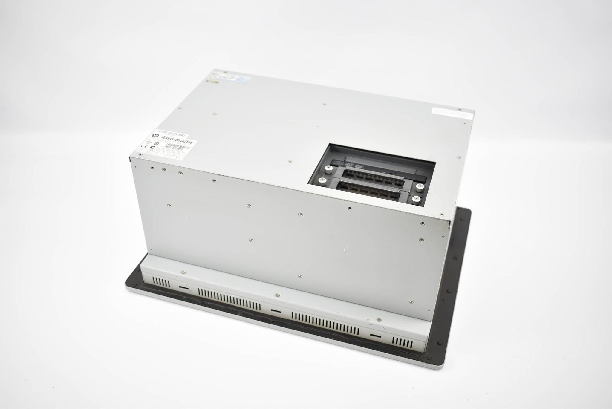 Produktfoto 1 von Allen-Bradley 1500P Industriecomputer 6180P-15KPXP ( 100,240VAC 50-60Hz ) Ser. E