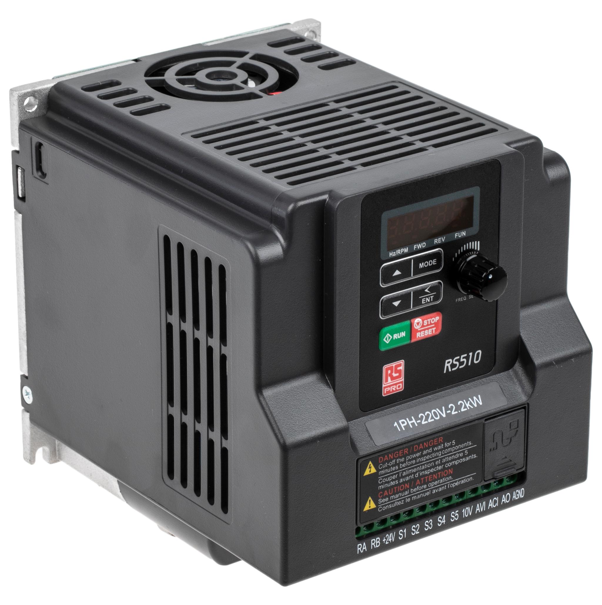 Produktfoto 1 von RS PRO, 1-Phasen Frequenzumrichter 2,2 kW, 230 V ac / 21 A 0.01 → 599Hz für Wechselstrommotoren